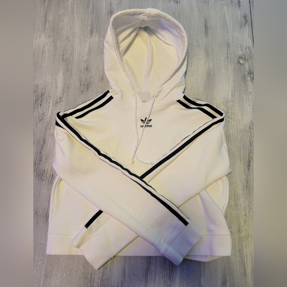 Cropped Adidas Hoodie